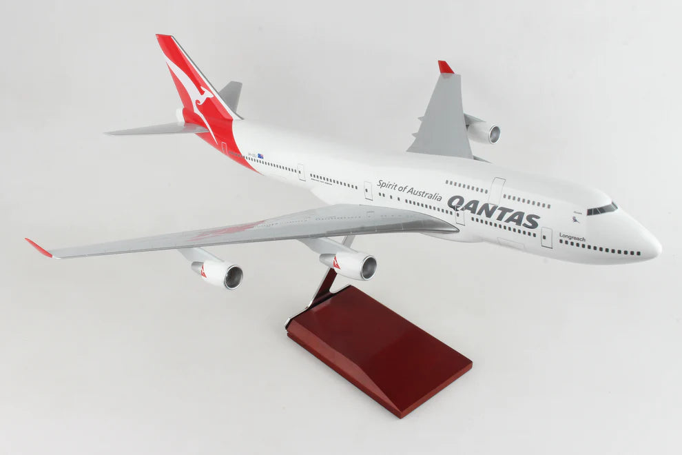 Solid Wood Dinosaur Models Toys with Moveable Parts for Young Paleontologists1/100 Qantas 747400