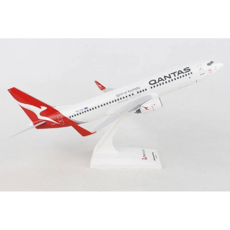 High - Quality Solid Wood Car Models Toys for Car Enthusiast Toddlers1/130 QANTAS B737800 New Livery