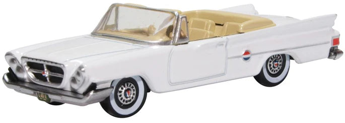 Die - Cast Model of a Military Jeep with Camouflage Paint and Weapon AccessoriesOxford Diecast Chrysler 300 Convertible 1961 Open Top Alaskan White